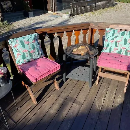 Laftet I Strandkanten Med Bade Og Fiske Muligheter Chalet *