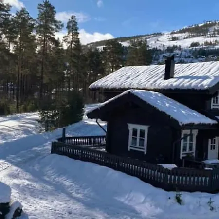 Laftet I Strandkanten Med Bade Og Fiske Muligheter Alpesi faház *