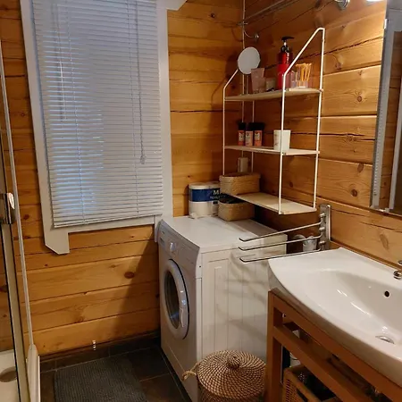Laftet I Strandkanten Med Bade Og Fiske Muligheter Chalet *
