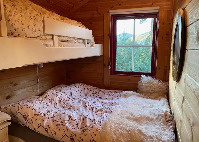Laftet I Strandkanten Med Bade Og Fiske Muligheter Chalet
