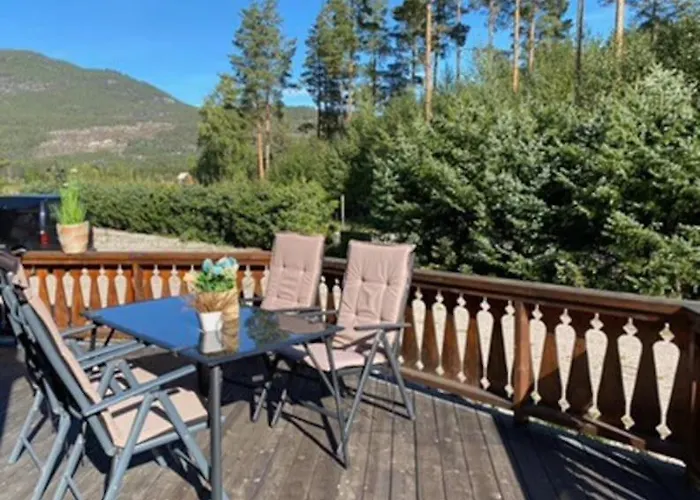 Chalet Laftet I Strandkanten Med Bade Og Fiske Muligheter *